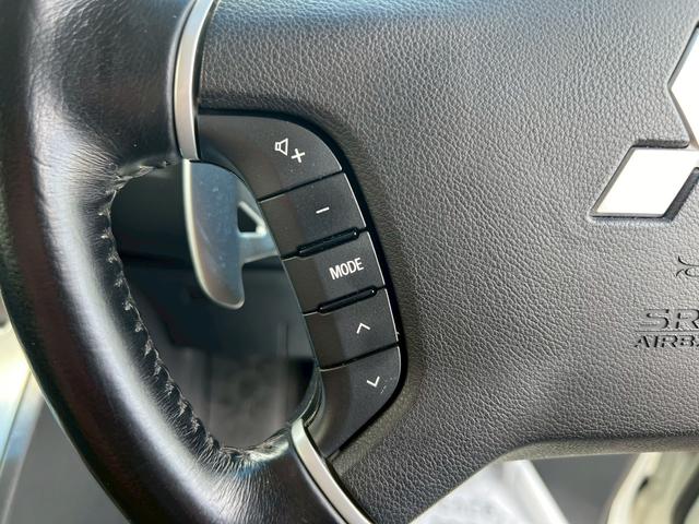 デリカＤ：５ Ｄ　パワーパッケージ　全塗装済み・ディーゼル４ＷＤ・新品アルミホイール・新品ブロックタイヤ・新品グリルガード・７人乗り仕様・バックカメラ・社外ナビ・ＴＶ・シートヒーター・ＥＴＣ・両側電動スライドドア・ウォークスルー（62枚目）