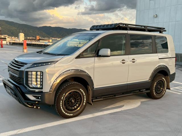 デリカD:5 P 全塗装済・新品アルミホイール・新品ブロックタイヤ・新品グリル・新品グリルガード・新品ルーフキャリア新品リヤラダー・リフトアップ・新品オーバーフェンダー・新品マッドガード(12枚目)