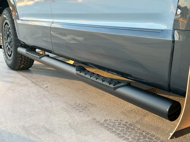 デリカD:5 P 全塗装済・新品アルミホイール・新品ブロックタイヤ・新品グリル・新品グリルガード・新品ルーフキャリア新品リヤラダー・リフトアップ・新品オーバーフェンダー・新品マッドガード(36枚目)