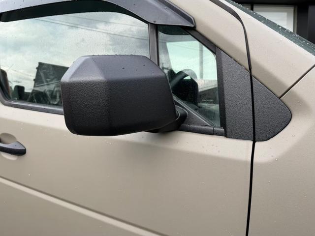 クロスロード HDDナビエディション 全塗装済・オリジナルツートンカラー・新品アルミホイール・新品ブロックタイヤ・マットブラック・バックカメラ・純正ナビ・オートエアコン・ステアリングリモコン(21枚目)