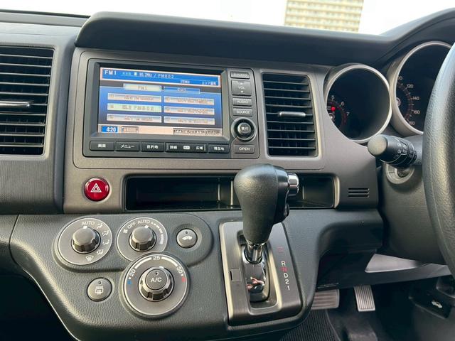 クロスロード HDDナビエディション 全塗装済・オリジナルツートーンカラー・新品アルミホイール・新品ブロックタイヤ・マットブラック・バックカメラ・純正ナビ・オートエアコン・ステアリングリモコン(8枚目)