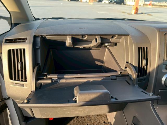 デリカＤ：５ Ｃ２　Ｇ　パワーパッケージ　全塗装済・新品アルミホイール・新品ブロックタイヤ・両側パワースライドドア・地デジ対応ナビ・バックカメラ・ドライブレコーダー・ビルトインＥＴＣ・ＢｌｕｅｔｏｏｔｈＡｕｄｉｏ対応・後部座席エアコン（41枚目）