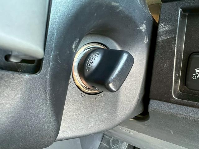 デリカＤ：５ Ｃ２　Ｇ　パワーパッケージ　全塗装済・新品アルミホイール・新品ブロックタイヤ・両側パワースライドドア・地デジ対応ナビ・バックカメラ・ドライブレコーダー・ビルトインＥＴＣ・ＢｌｕｅｔｏｏｔｈＡｕｄｉｏ対応・後部座席エアコン（77枚目）