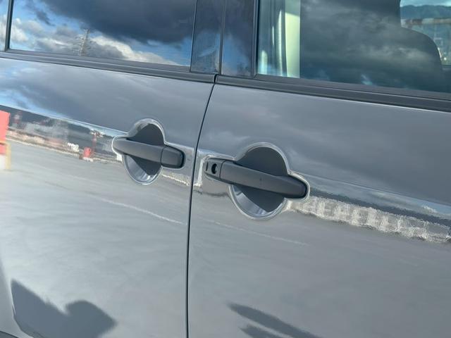 デリカD:5 G パワーパッケージ 全塗装・オリジナルツートンカラー・バックカメラ・BluetoothAudio対応・地デジ対応ナビ・オートクルーズコントロール・片側パワースライドドア・ビルトインETC・社外ナビ・3列シート・(8枚目)