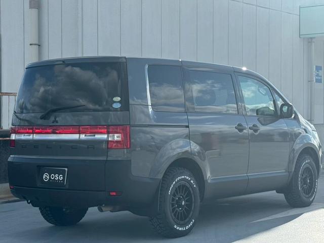 デリカD:5 G パワーパッケージ 全塗装・オリジナルツートンカラー・バックカメラ・BluetoothAudio対応・地デジ対応ナビ・オートクルーズコントロール・片側パワースライドドア・ビルトインETC・社外ナビ・3列シート・(9枚目)