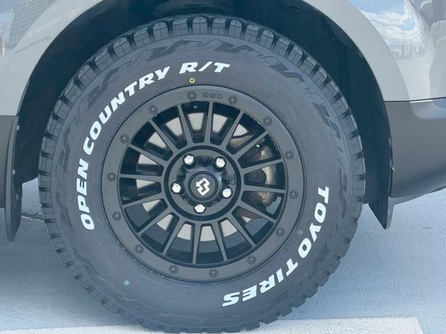 デリカD:5 G パワーパッケージ 全塗装・オリジナルツートンカラー・バックカメラ・BluetoothAudio対応・地デジ対応ナビ・オートクルーズコントロール・片側パワースライドドア・ビルトインETC・社外ナビ・3列シート・(14枚目)