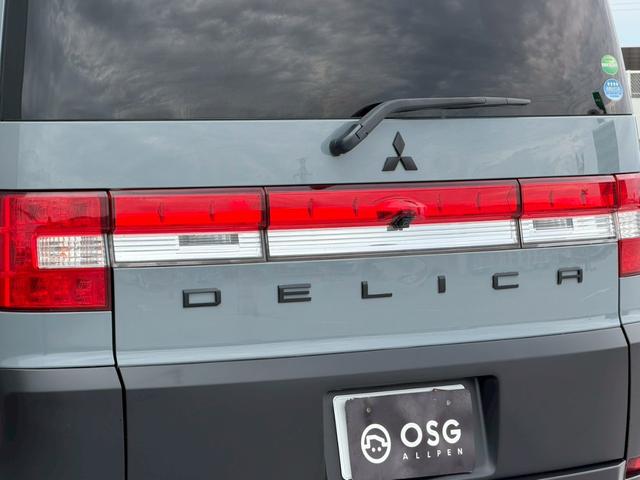 デリカD:5 エクシードII 全塗装・オリジナルツートンカラー・後席モニター・フリップダウンモニター・純正ナビ・純正ホイール・バックカメラ・ETC・両側スライドドア・パワーステアリング・ステアリングスイッチ・クルーズコントロール(11枚目)