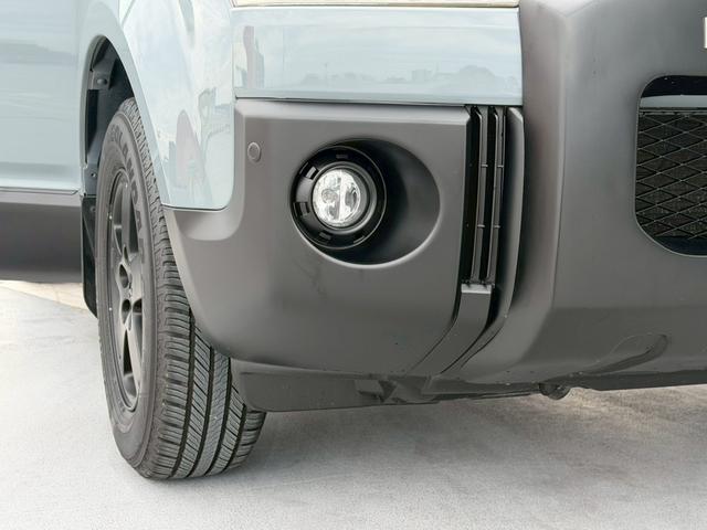 デリカD:5 エクシードII 全塗装・オリジナルツートンカラー・後席モニター・フリップダウンモニター・純正ナビ・純正ホイール・バックカメラ・ETC・両側スライドドア・パワーステアリング・ステアリングスイッチ・クルーズコントロール(27枚目)