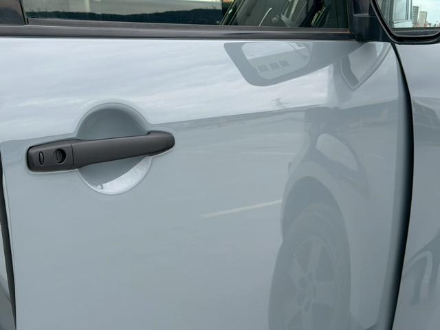 デリカD:5 エクシードII 全塗装・オリジナルツートンカラー・後席モニター・フリップダウンモニター・純正ナビ・純正ホイール・バックカメラ・ETC・両側スライドドア・パワーステアリング・ステアリングスイッチ・クルーズコントロール(31枚目)