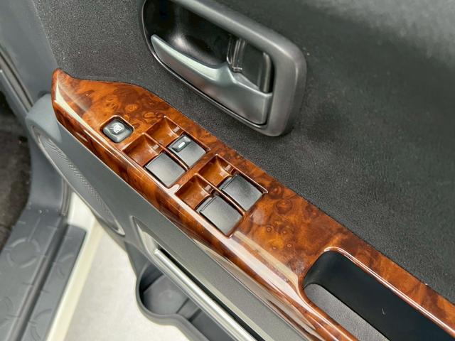 デリカD:5 エクシードII 全塗装・オリジナルツートンカラー・後席モニター・フリップダウンモニター・純正ナビ・純正ホイール・バックカメラ・ETC・両側スライドドア・パワーステアリング・ステアリングスイッチ・クルーズコントロール(47枚目)