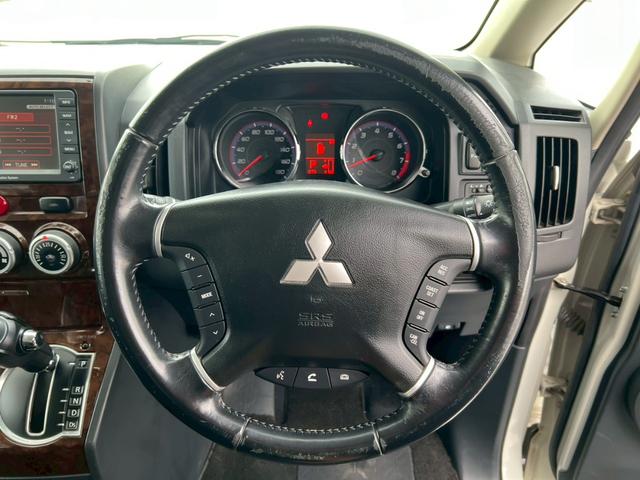 デリカD:5 エクシードII 全塗装・オリジナルツートンカラー・後席モニター・フリップダウンモニター・純正ナビ・純正ホイール・バックカメラ・ETC・両側スライドドア・パワーステアリング・ステアリングスイッチ・クルーズコントロール(51枚目)