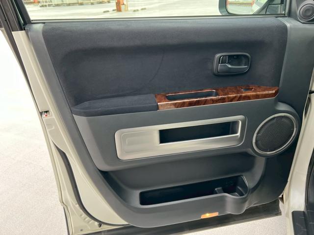 デリカD:5 エクシードII 全塗装・オリジナルツートンカラー・後席モニター・フリップダウンモニター・純正ナビ・純正ホイール・バックカメラ・ETC・両側スライドドア・パワーステアリング・ステアリングスイッチ・クルーズコントロール(74枚目)