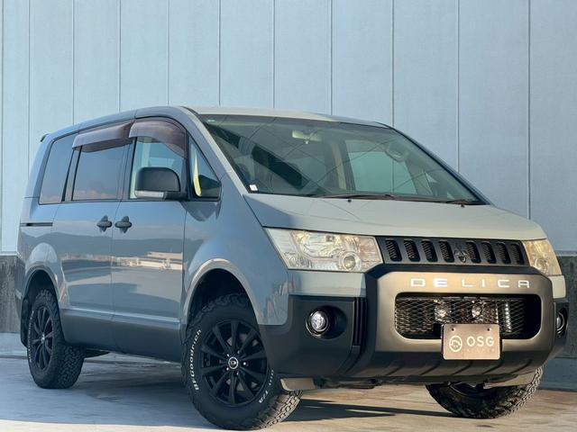 デリカＤ：５ Ｄ　パワーパッケージ　全塗装・オリジナルツートンカラー・新品ブロックタイヤ・ビルトインＥＴＣ・クルーズコントロール・両側パワースライドドア・ＢｌｕｅｔｏｏｔｈＡｕｄｉｏ対応・後部座席モニター・バックカメラ・地デジ対応ナビ（12枚目）