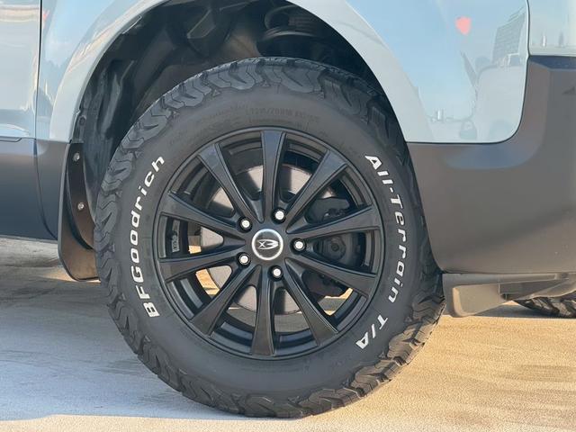 デリカＤ：５ Ｄ　パワーパッケージ　全塗装・オリジナルツートンカラー・新品ブロックタイヤ・ビルトインＥＴＣ・クルーズコントロール・両側パワースライドドア・ＢｌｕｅｔｏｏｔｈＡｕｄｉｏ対応・後部座席モニター・バックカメラ・地デジ対応ナビ（22枚目）