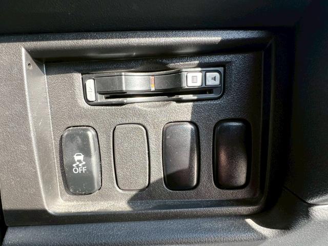 デリカＤ：５ Ｄ　パワーパッケージ　全塗装・オリジナルツートンカラー・新品ブロックタイヤ・ビルトインＥＴＣ・クルーズコントロール・両側パワースライドドア・ＢｌｕｅｔｏｏｔｈＡｕｄｉｏ対応・後部座席モニター・バックカメラ・地デジ対応ナビ（45枚目）