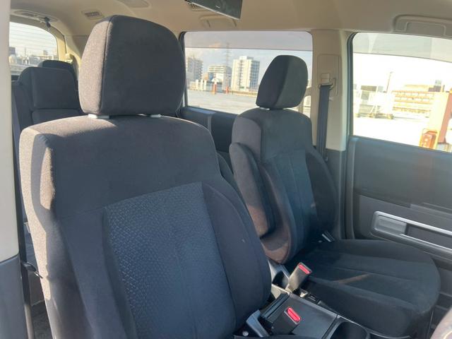 デリカＤ：５ Ｄ　パワーパッケージ　全塗装・オリジナルツートンカラー・新品ブロックタイヤ・ビルトインＥＴＣ・クルーズコントロール・両側パワースライドドア・ＢｌｕｅｔｏｏｔｈＡｕｄｉｏ対応・後部座席モニター・バックカメラ・地デジ対応ナビ（50枚目）