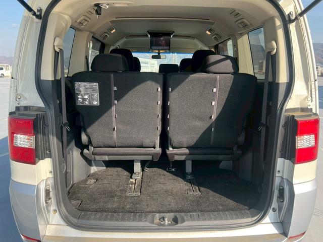 デリカＤ：５ Ｄ　パワーパッケージ　全塗装・オリジナルツートンカラー・新品ブロックタイヤ・ビルトインＥＴＣ・クルーズコントロール・両側パワースライドドア・ＢｌｕｅｔｏｏｔｈＡｕｄｉｏ対応・後部座席モニター・バックカメラ・地デジ対応ナビ（63枚目）