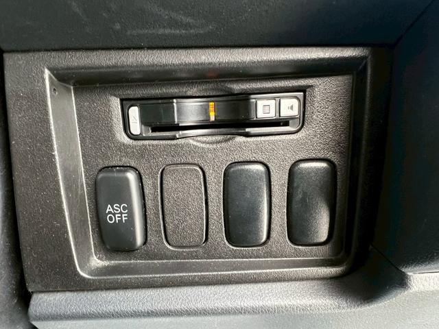 デリカＤ：５ Ｇ　パワーパッケージ　全塗装・オリジナルツートンカラー・ビルトインＥＴＣ・ＢｌｕｅｔｏｏｔｈＡｕｄｉｏ対応・バックモニター・クルーズコントロール・３列シート・地デジ対応ナビ・パワースライドドア・社外ナビ・フルセグＴＶ（50枚目）