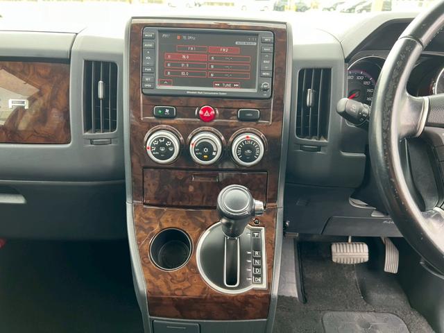 デリカD:5 エクシードII 全塗装・オリジナルツートンカラー・新品アルミホイール・新品ブロックタイヤ後席モニター・フリップダウンモニター・純正ナビ・純正ホイール・バックカメラ・ETC・両側パワースライドドア・クルーズコントロール(50枚目)