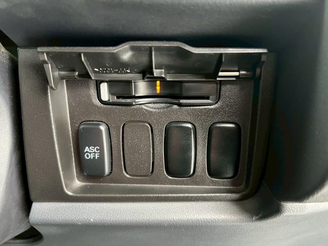 デリカD:5 エクシードII 全塗装・オリジナルツートンカラー・新品アルミホイール・新品ブロックタイヤ後席モニター・フリップダウンモニター・純正ナビ・純正ホイール・バックカメラ・ETC・両側パワースライドドア・クルーズコントロール(55枚目)