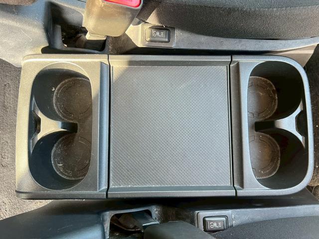 デリカＤ：５ Ｄ　パワーパッケージ　全塗装・オリジナルツートンカラー・角目キット・新品アルミホイール・新品ブロックタイヤ・ルーフキャリア・サイドステップ・ビルトインＥＴＣ・クルーズコントロール・両側パワースライドドア・後部座席モニター・（43枚目）