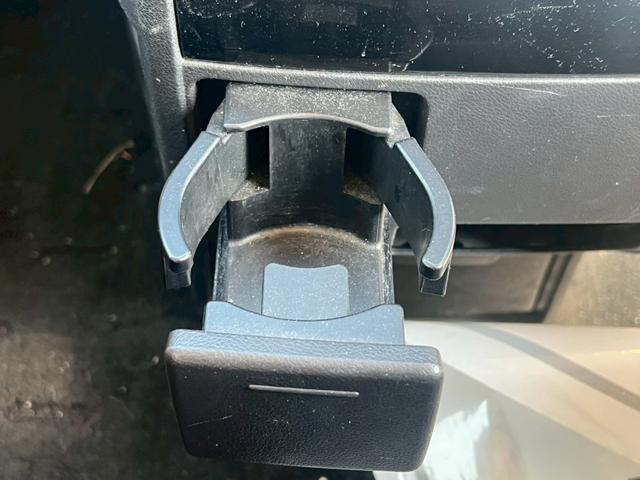 デリカＤ：５ Ｄ　パワーパッケージ　全塗装・オリジナルツートンカラー・角目キット・新品アルミホイール・新品ブロックタイヤ・ルーフキャリア・サイドステップ・ビルトインＥＴＣ・クルーズコントロール・両側パワースライドドア・後部座席モニター・（46枚目）