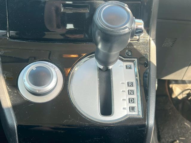 デリカＤ：５ Ｄ　パワーパッケージ　全塗装・オリジナルツートンカラー・角目キット・新品アルミホイール・新品ブロックタイヤ・ルーフキャリア・サイドステップ・ビルトインＥＴＣ・クルーズコントロール・両側パワースライドドア・後部座席モニター・（50枚目）