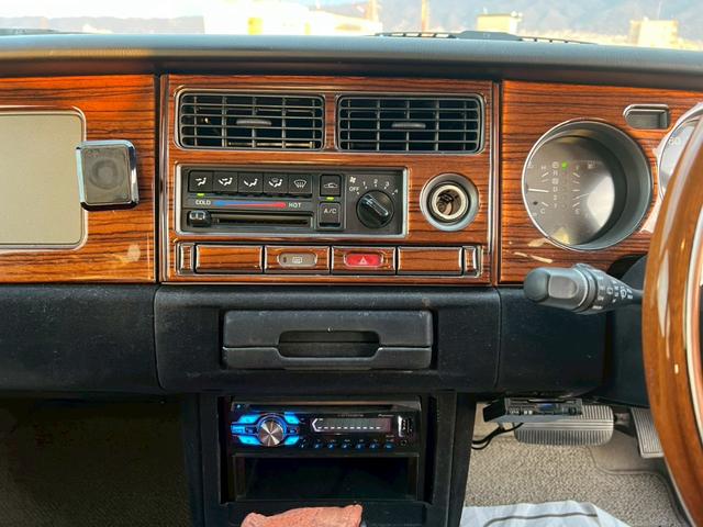 ラシーン タイプA 禁煙車・全塗装済・オリジナルブルー・マット塗装・ナルディ製ステアリングホイール・社外フロントグリル・木目パネル・社外アルミホイール・シートカバー・ETC・社外オーディオデッキ・FM/AM(11枚目)