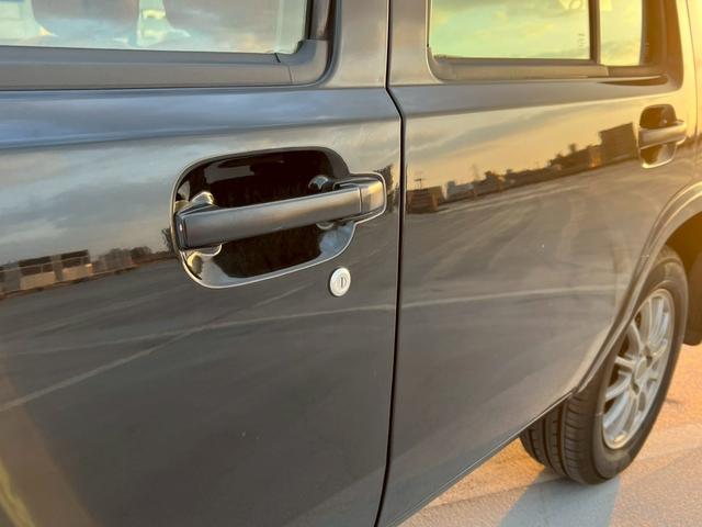 ラシーン タイプA 禁煙車・全塗装済・オリジナルブルー・マット塗装・ナルディ製ステアリングホイール・社外フロントグリル・木目パネル・社外アルミホイール・シートカバー・ETC・社外オーディオデッキ・FM/AM(17枚目)