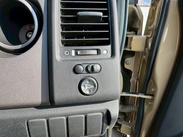 �L�����v�E���s�ɉf����I���Ƒ��ɂ���΂����ʎԗ�