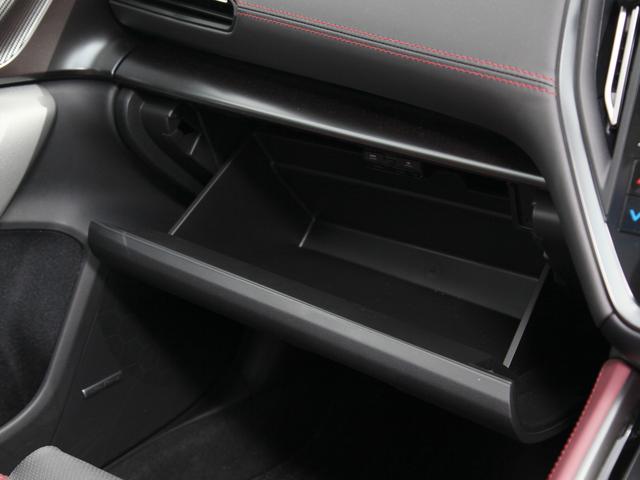レヴォーグ ＳＴＩスポーツ　ＥＸ　純正１１．６インチナビ／フルセグＴＶ（走行中可）／全周囲カメラ／パドルシフト／ハーマンカードンスピーカー／アイサイトＸ／ＳＴＩ専用ブラック×ボルドー本革シート／前ドライブレコーダー／ワンオーナー（10枚目）