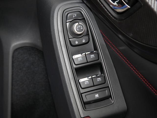 レヴォーグ ＳＴＩスポーツ　ＥＸ　純正１１．６インチナビ／フルセグＴＶ（走行中可）／全周囲カメラ／パドルシフト／ハーマンカードンスピーカー／アイサイトＸ／ＳＴＩ専用ブラック×ボルドー本革シート／前ドライブレコーダー／ワンオーナー（20枚目）