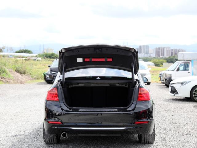 ３シリーズ ３２０ｉラグジュアリー　純正ナビ／Ｂカメラ／レザーシート／ＥＴＣ（26枚目）