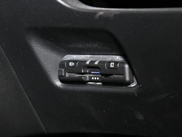 フィット ホーム ギャザーズSDナビ/フルセグTV/バックカメラ/ETC/前後ドライブレコーダー/クルコン/プッシュスタート/ホンダセンシング/LEDヘッドライト/ワンオーナー車(17枚目)