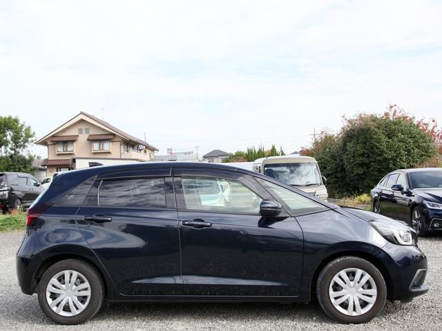 フィット ホーム ギャザーズSDナビ/フルセグTV/バックカメラ/ETC/前後ドライブレコーダー/クルコン/プッシュスタート/ホンダセンシング/LEDヘッドライト/ワンオーナー車(27枚目)