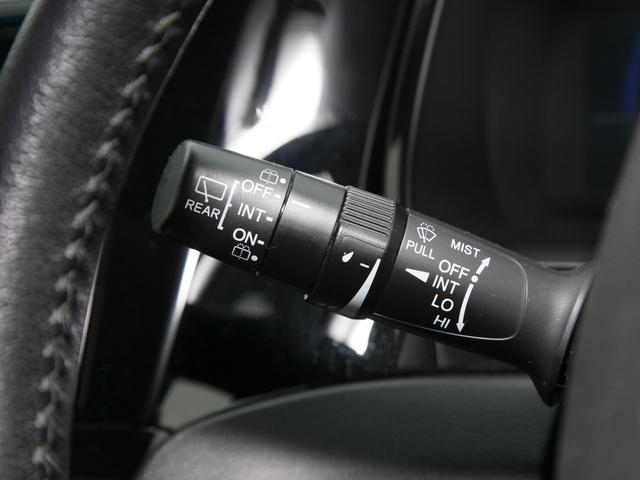 シャトル ハイブリッドX ホンダセンシング 純正8インチナビ/フルセグTV/バックカメラ/ETC/LEDヘッドライト/前後ドライブレコーダー/ハーフレザーシート/スペアキー/プッシュスタート/オートエアコン/ハイブリッド車(15枚目)