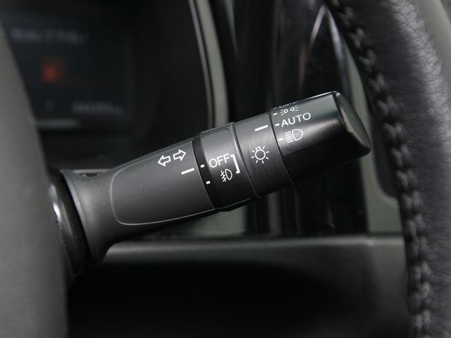 シャトル ハイブリッドX ホンダセンシング 純正8インチナビ/フルセグTV/バックカメラ/ETC/LEDヘッドライト/前後ドライブレコーダー/ハーフレザーシート/スペアキー/プッシュスタート/オートエアコン/ハイブリッド車(16枚目)