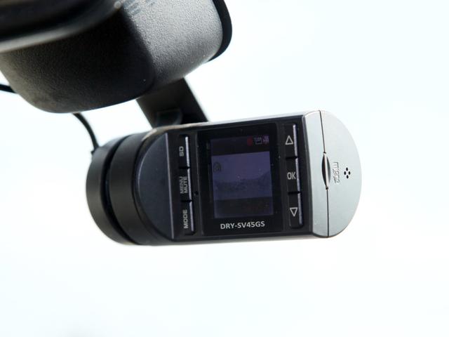 パジェロ ロング スーパーエクシード 純正ナビ/ロックフォードスピーカー/バックカメラ/ETC/シートヒーター/パワーシート/ベージュ革シート/サンルーフ/社外AW(19枚目)