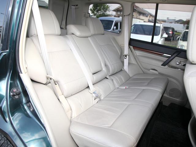 パジェロ ロング スーパーエクシード 純正ナビ/ロックフォードスピーカー/バックカメラ/ETC/シートヒーター/パワーシート/ベージュ革シート/サンルーフ/社外AW(27枚目)