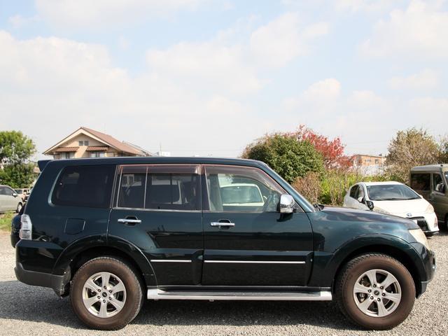 パジェロ ロング スーパーエクシード 純正ナビ/ロックフォードスピーカー/バックカメラ/ETC/シートヒーター/パワーシート/ベージュ革シート/サンルーフ/社外AW(33枚目)