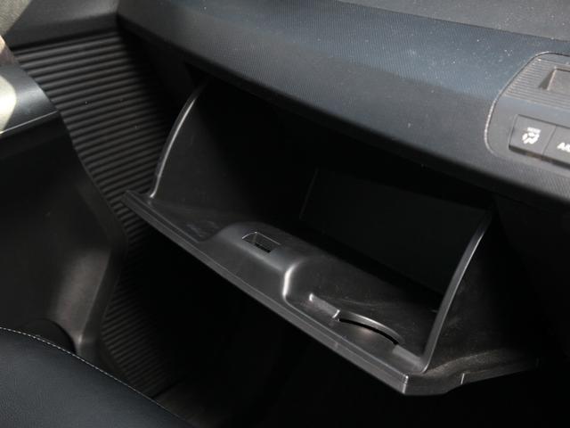 フリード Ｇ　ジャストセレクション　パナフロートナビ／フルセグ／Ｂカメラ／キャリア／ＥＴＣ／黒革調シートカバー／レーダー／Ｆドラレコ／両側パワースライドドア／電格／クルコン（10枚目）