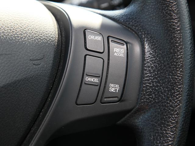 フリード Ｇ　ジャストセレクション　パナフロートナビ／フルセグ／Ｂカメラ／キャリア／ＥＴＣ／黒革調シートカバー／レーダー／Ｆドラレコ／両側パワースライドドア／電格／クルコン（13枚目）