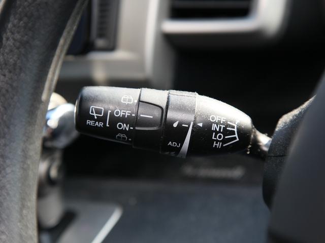 フリード Ｇ　ジャストセレクション　パナフロートナビ／フルセグ／Ｂカメラ／キャリア／ＥＴＣ／黒革調シートカバー／レーダー／Ｆドラレコ／両側パワースライドドア／電格／クルコン（14枚目）