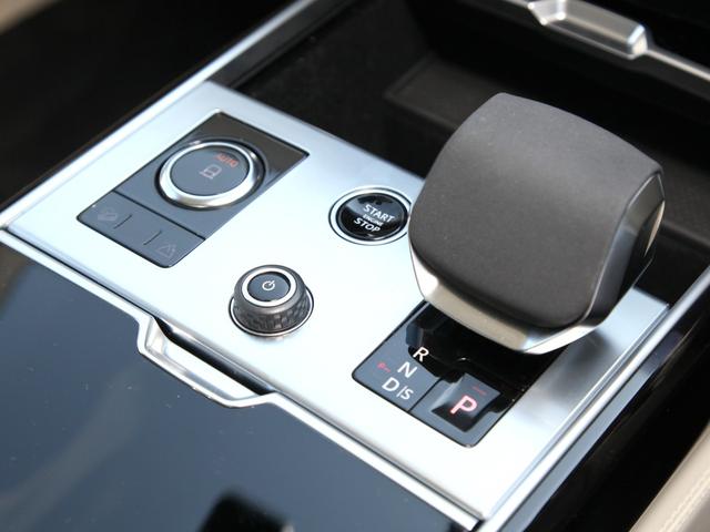 レンジローバー ＨＳＥ　Ｐ５３０　ロングホイールベース　純正ナビ／Ｂカメラ／３６０°カメラ／電動サイドステップ／ガラスルーフ／ＭＥＲＩＤＩＡＮスピーカー／デジタルインナーミラー／黒革シート／シートヒーター／エアシート／ＨＵＤ／ＢＳＭ／リアモニター（8枚目）