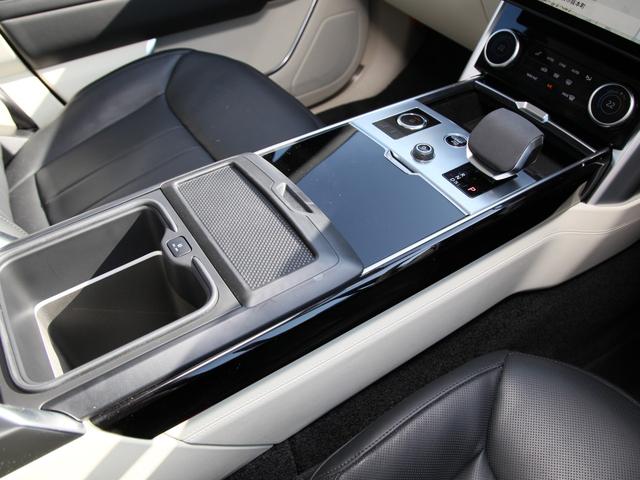 レンジローバー ＨＳＥ　Ｐ５３０　ロングホイールベース　純正ナビ／Ｂカメラ／３６０°カメラ／電動サイドステップ／ガラスルーフ／ＭＥＲＩＤＩＡＮスピーカー／デジタルインナーミラー／黒革シート／シートヒーター／エアシート／ＨＵＤ／ＢＳＭ／リアモニター（9枚目）