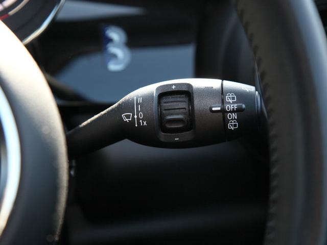 ＭＩＮＩ クーパーＤ　ブリック・レーン・エディション　純正ナビ／Ｂカメラ／クリアランスソナー／シートヒーター／クルコン／ステリモ／オートライト／電格ミラー／限定３００台／ワンオーナー（18枚目）