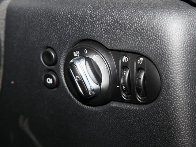 ＭＩＮＩ クーパーＤ　ブリック・レーン・エディション　純正ナビ／Ｂカメラ／クリアランスソナー／シートヒーター／クルコン／ステリモ／オートライト／電格ミラー／限定３００台／ワンオーナー（19枚目）