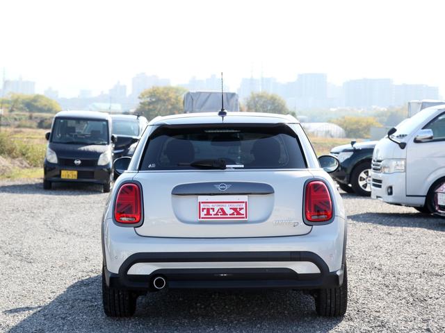 ＭＩＮＩ クーパーＤ　ブリック・レーン・エディション　純正ナビ／Ｂカメラ／クリアランスソナー／シートヒーター／クルコン／ステリモ／オートライト／電格ミラー／限定３００台／ワンオーナー（25枚目）