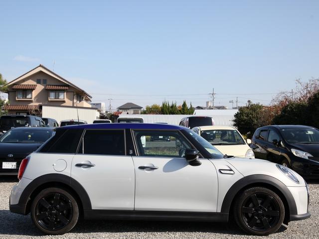 ＭＩＮＩ クーパーＤ　ブリック・レーン・エディション　純正ナビ／Ｂカメラ／クリアランスソナー／シートヒーター／クルコン／ステリモ／オートライト／電格ミラー／限定３００台／ワンオーナー（29枚目）