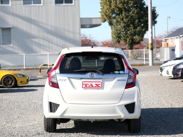 フィットハイブリッド Ｌパッケージ　純正ナビ／ワンセグ／Ｂカメラ／ＥＴＣ／ＬＥＤヘッドライト／社外ルームミラー型ドラレコ／電格ミラー／スマートキー（20枚目）